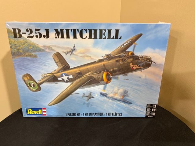 Revell 1/48 B-25J Mitchell box art